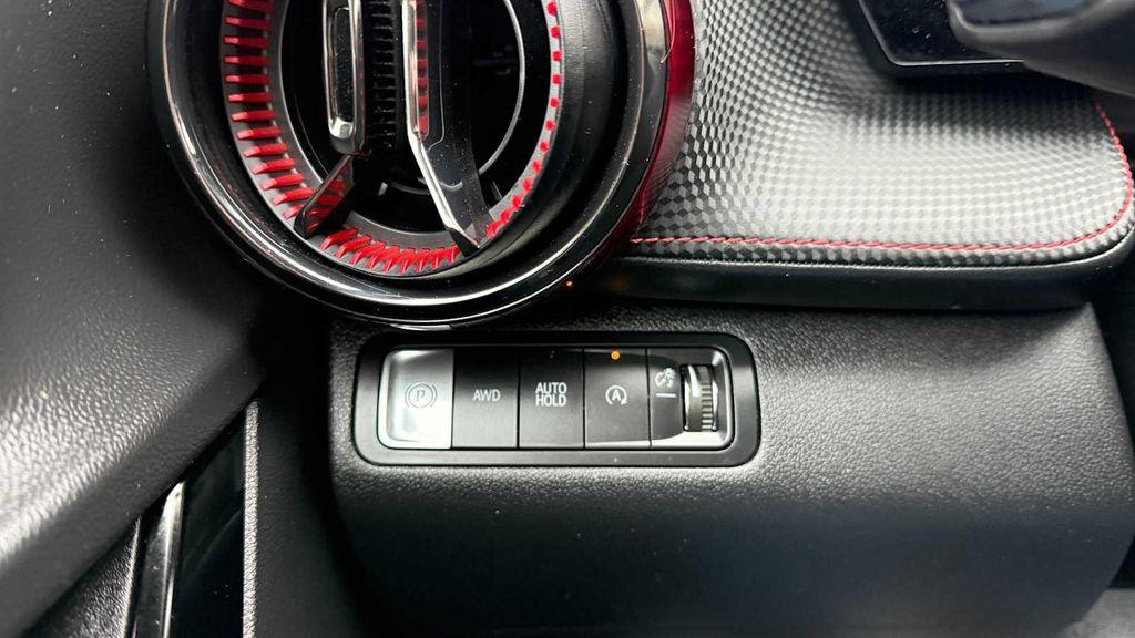 used 2025 Chevrolet Equinox car, priced at $33,900