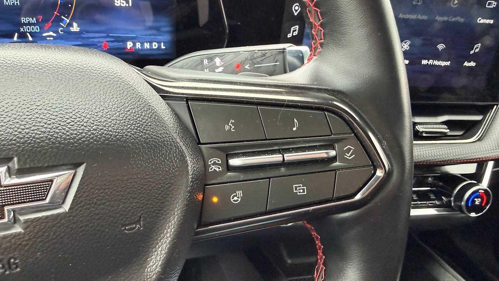 used 2025 Chevrolet Equinox car, priced at $33,900