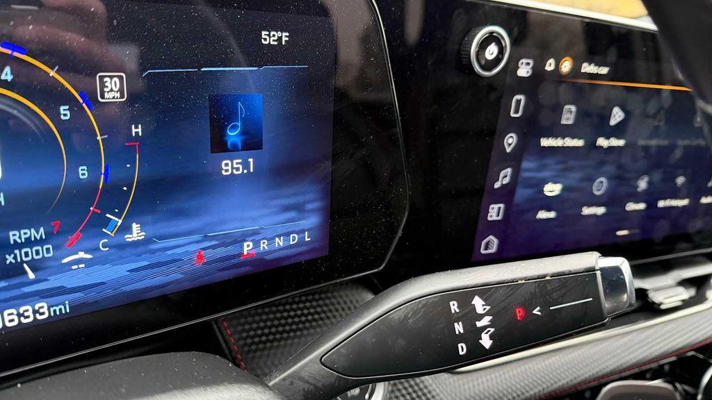 used 2025 Chevrolet Equinox car, priced at $33,900