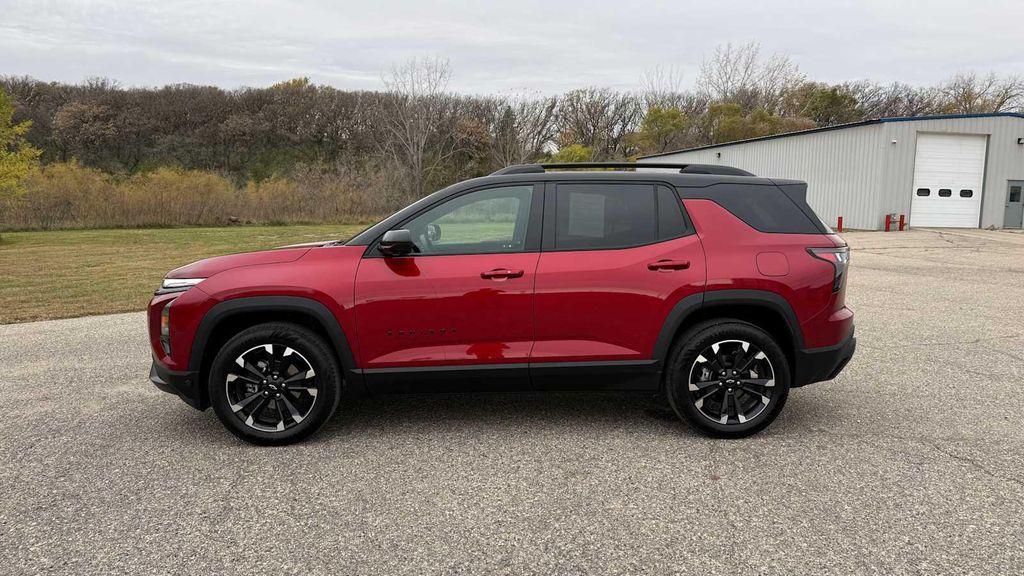 used 2025 Chevrolet Equinox car, priced at $33,900