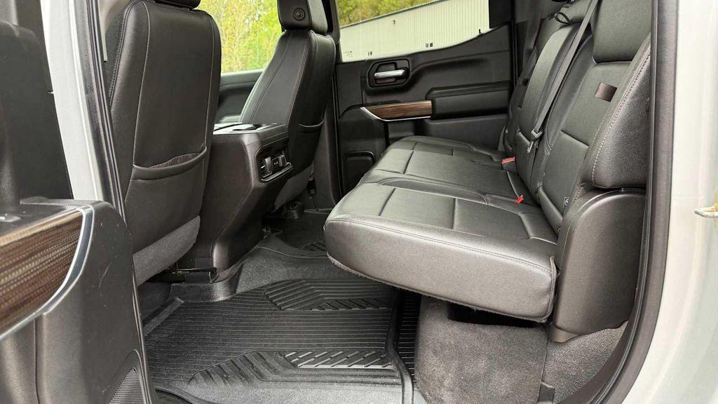 used 2021 Chevrolet Silverado 1500 car, priced at $31,999