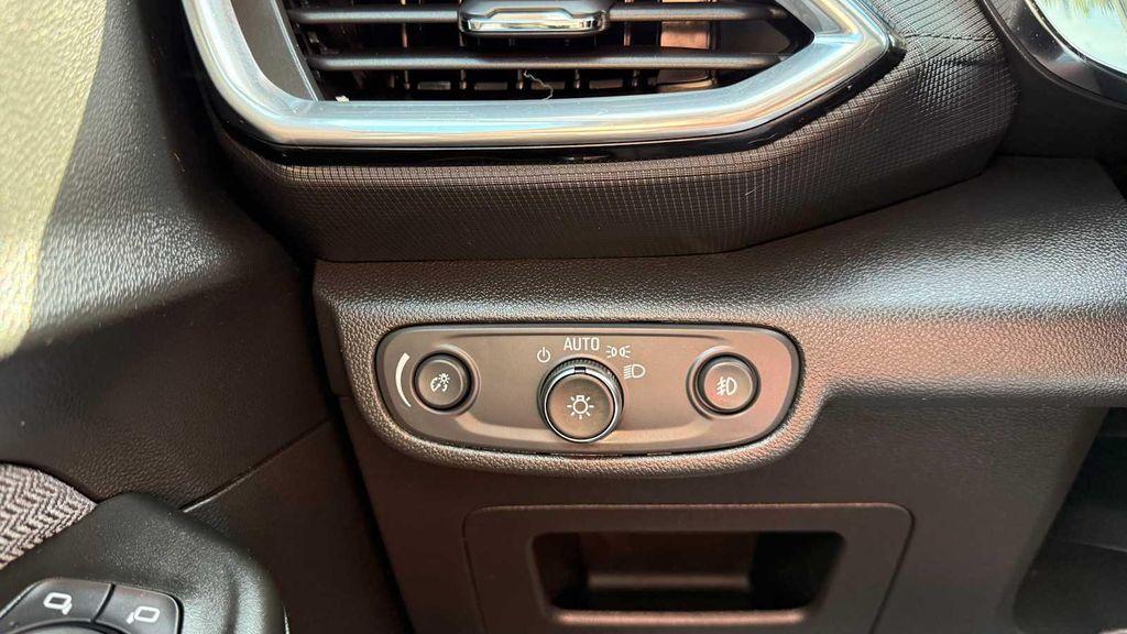 used 2023 Chevrolet TrailBlazer car, priced at $18,500