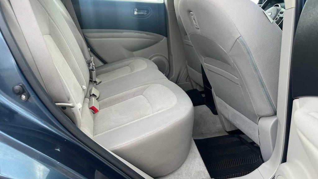 used 2014 Nissan Rogue Select car, priced at $6,900