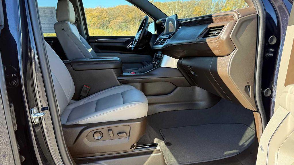 used 2024 Chevrolet Suburban car, priced at $59,500