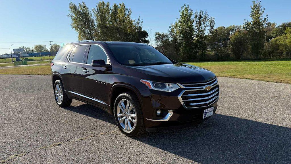 used 2021 Chevrolet Traverse car, priced at $28,000