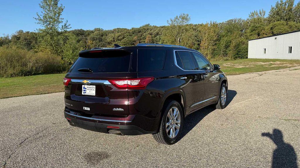 used 2021 Chevrolet Traverse car, priced at $28,000