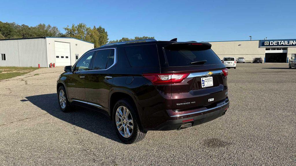 used 2021 Chevrolet Traverse car, priced at $28,000