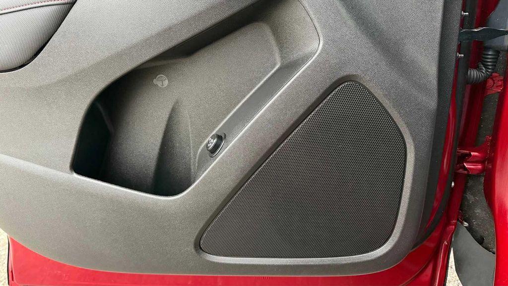 used 2023 Chevrolet Equinox car, priced at $26,399