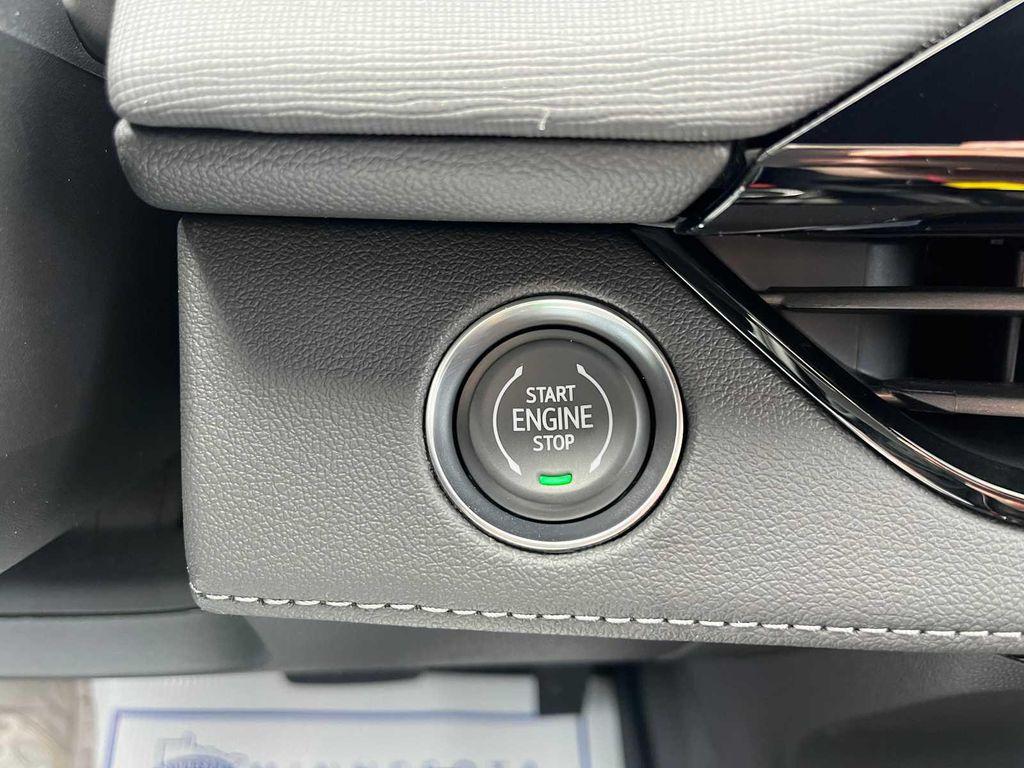 new 2025 Buick Enclave car, priced at $50,378