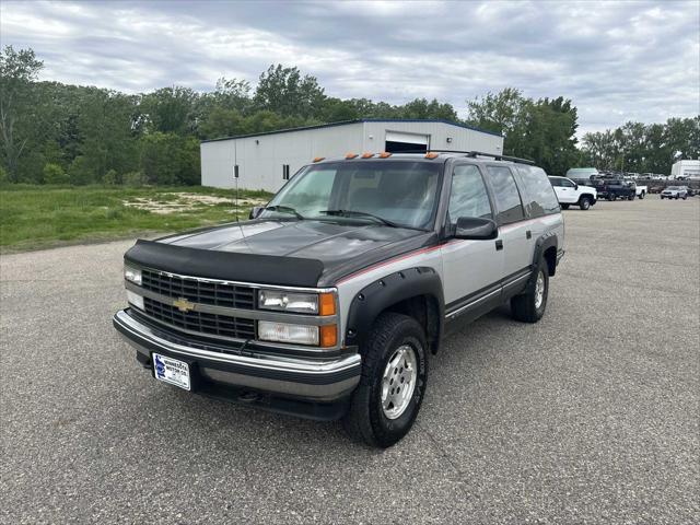 used 1993 Chevrolet Suburban car, priced at $4,900