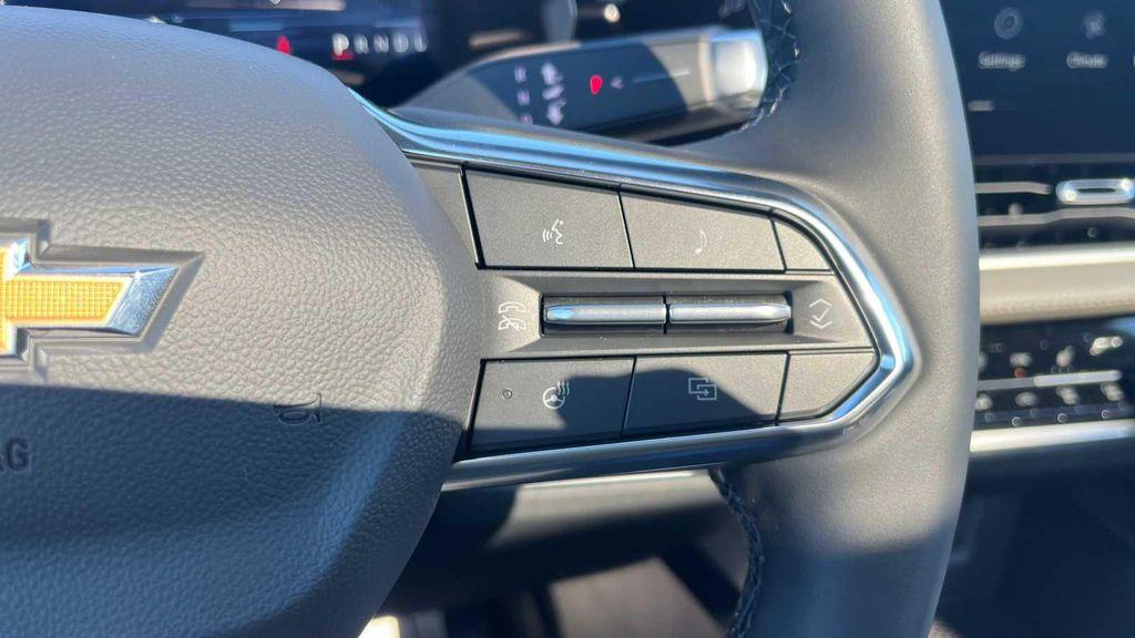 new 2026 Chevrolet Equinox car, priced at $34,765