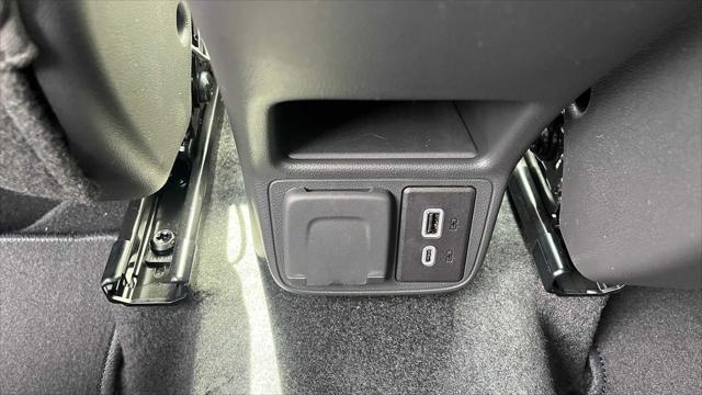 new 2025 Buick Encore GX car, priced at $34,924