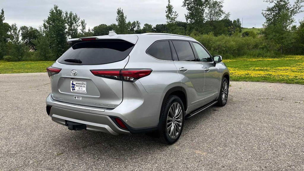 used 2021 Toyota Highlander car, priced at $39,500