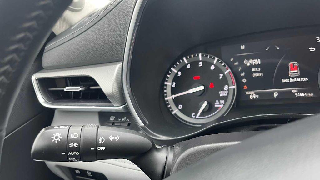used 2021 Toyota Highlander car, priced at $39,500