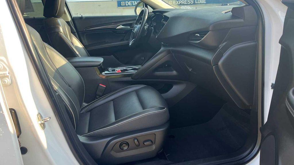 used 2022 Buick Envision car, priced at $23,400