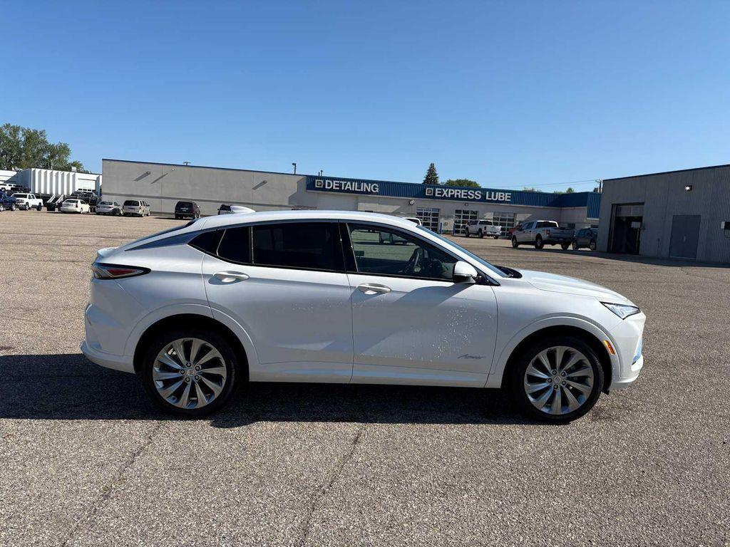new 2025 Buick Envista car, priced at $28,465