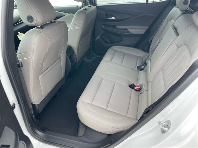 new 2025 Buick Envista car, priced at $29,920