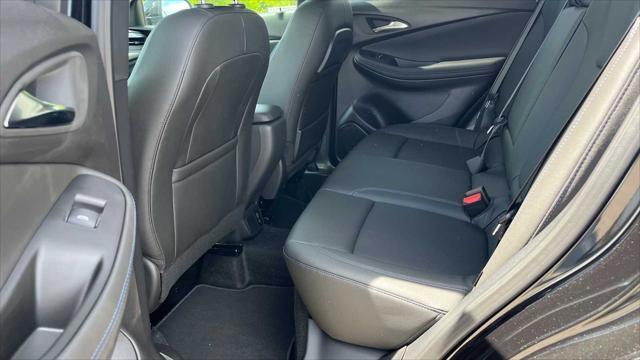 new 2025 Buick Encore GX car, priced at $32,520