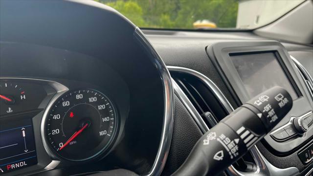 used 2023 Chevrolet Equinox car, priced at $25,300