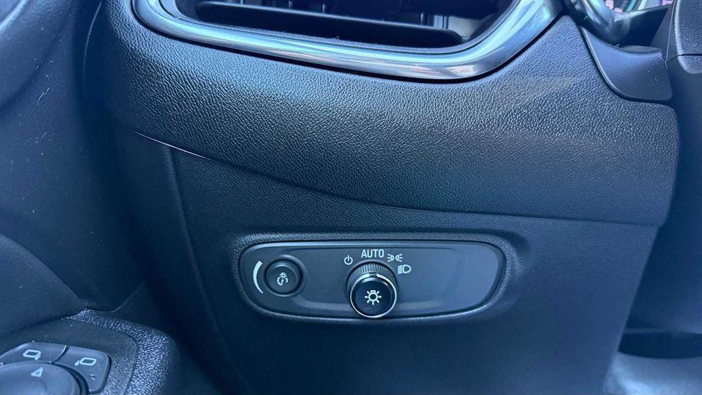 used 2022 Chevrolet Equinox car, priced at $23,999