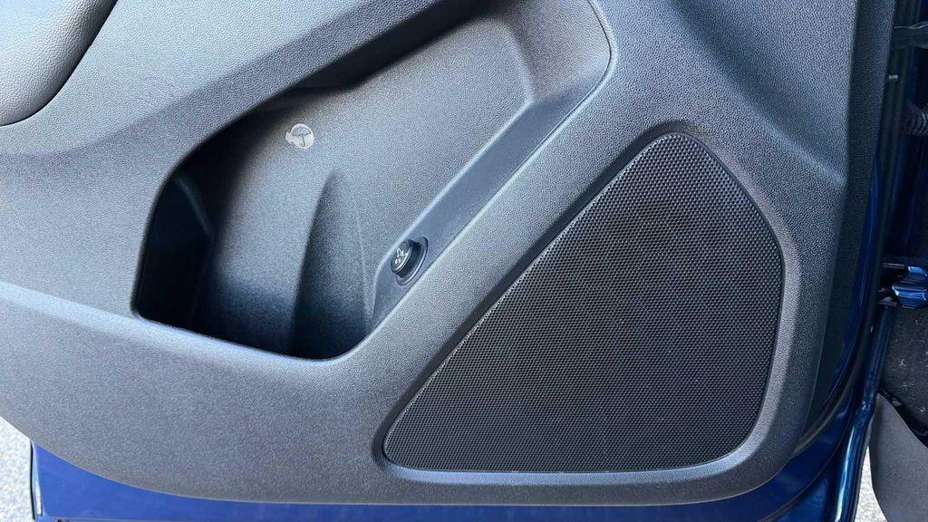 used 2022 Chevrolet Equinox car, priced at $23,999