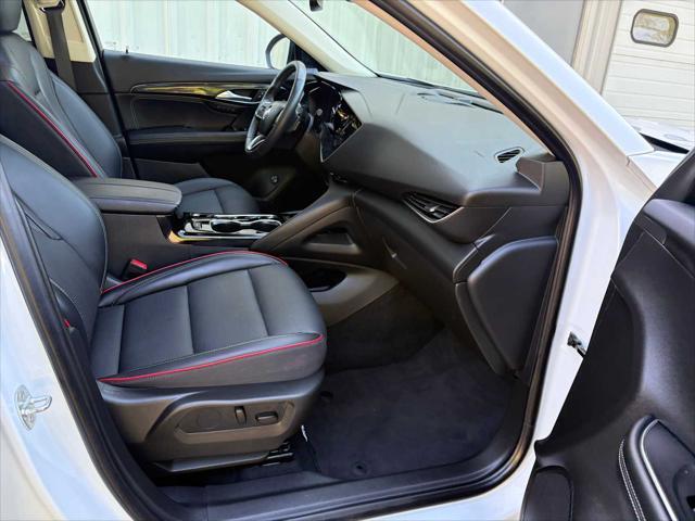 used 2023 Buick Envision car, priced at $29,900
