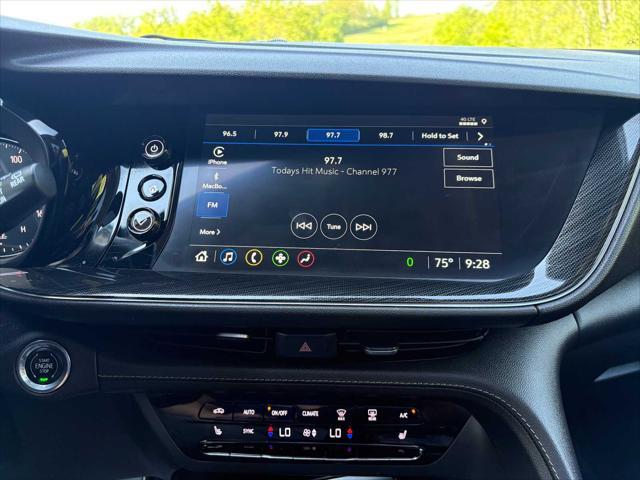used 2023 Buick Envision car, priced at $29,900
