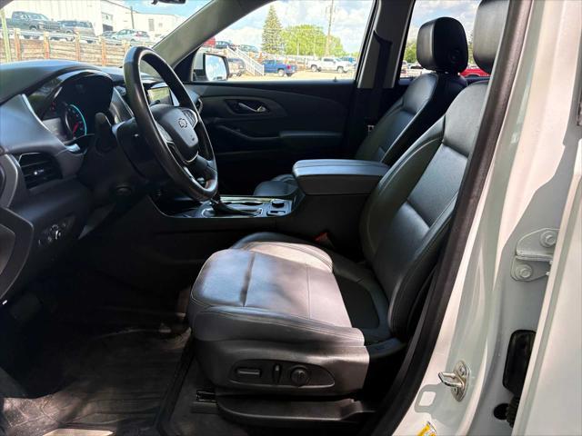 used 2020 Chevrolet Traverse car, priced at $25,999