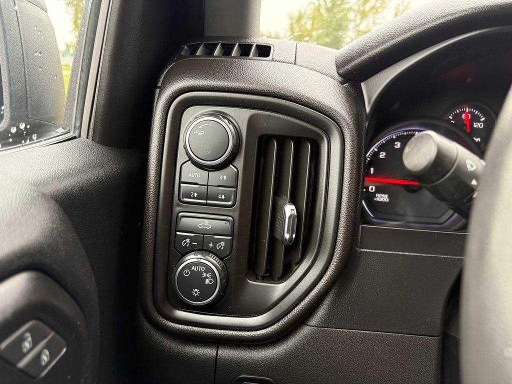 used 2021 Chevrolet Silverado 1500 car, priced at $35,400
