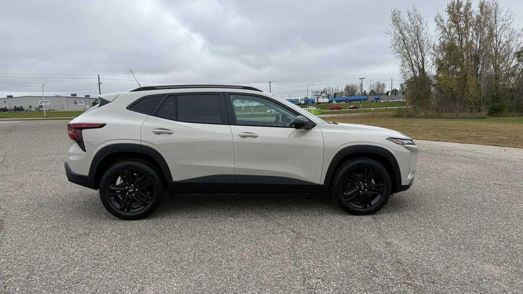 new 2026 Chevrolet Trax car, priced at $27,260