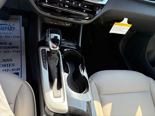 new 2025 Buick Envista car, priced at $29,892