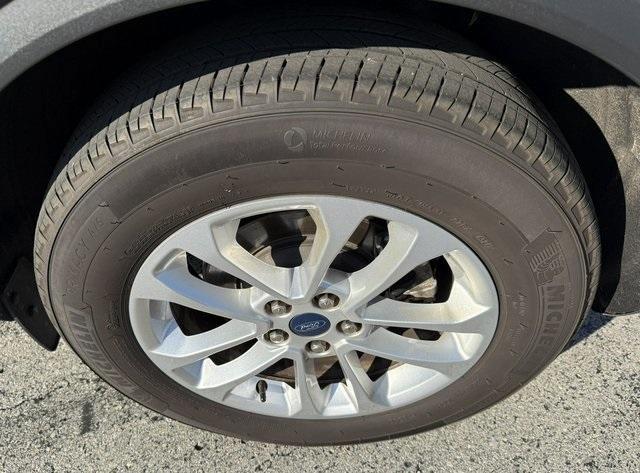 used 2022 Ford Escape car, priced at $18,994