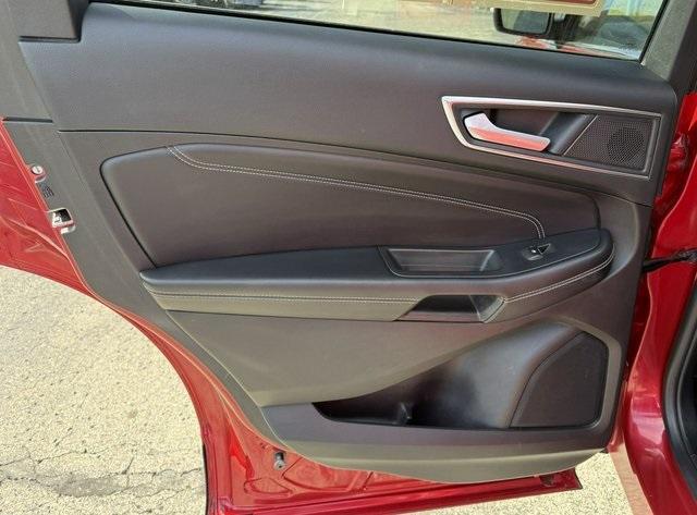 used 2021 Ford Edge car, priced at $22,994