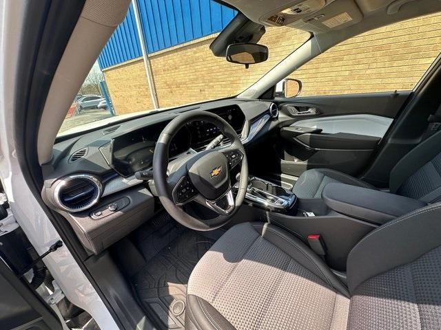used 2025 Chevrolet Trax car, priced at $24,999