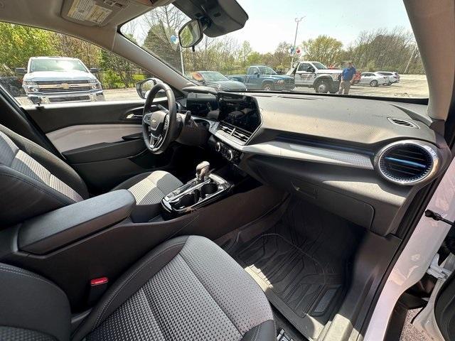 used 2025 Chevrolet Trax car, priced at $24,999
