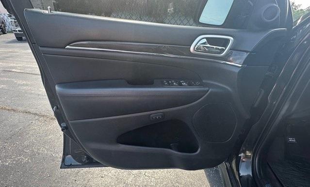used 2016 Jeep Grand Cherokee car, priced at $18,995