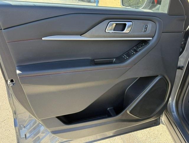 used 2025 Ford Explorer car, priced at $42,996