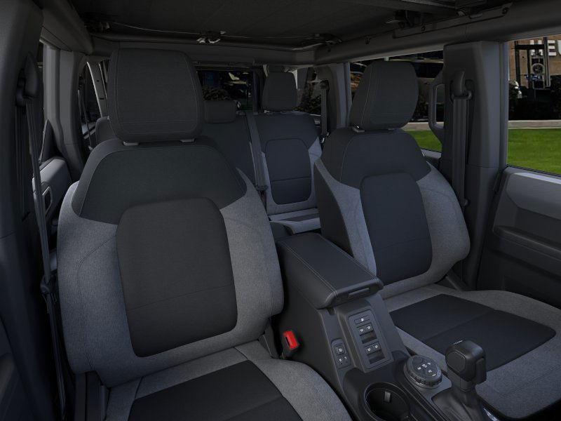 new 2025 Ford Bronco car, priced at $41,925