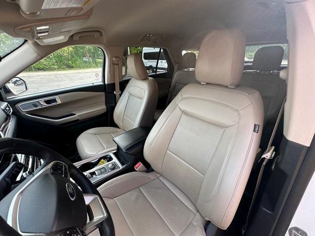 used 2023 Ford Explorer car