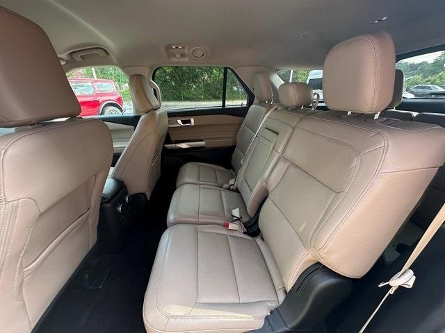 used 2023 Ford Explorer car