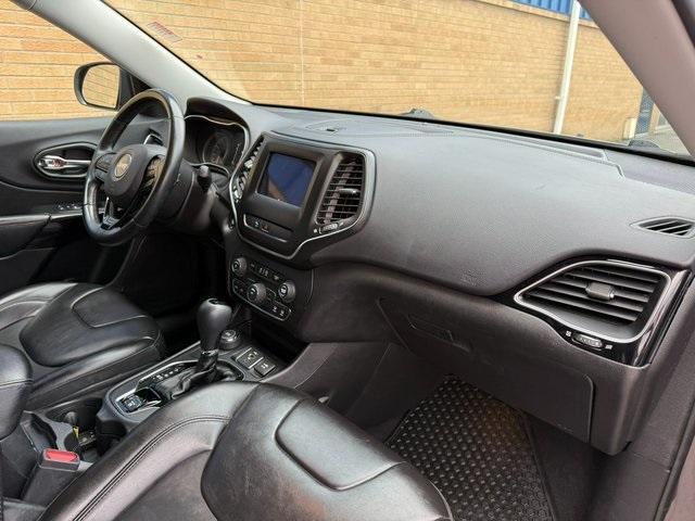 used 2019 Jeep Cherokee car, priced at $15,994