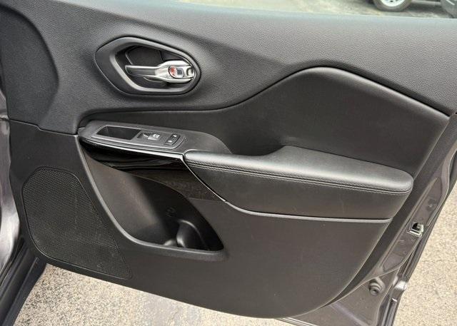 used 2019 Jeep Cherokee car, priced at $15,994