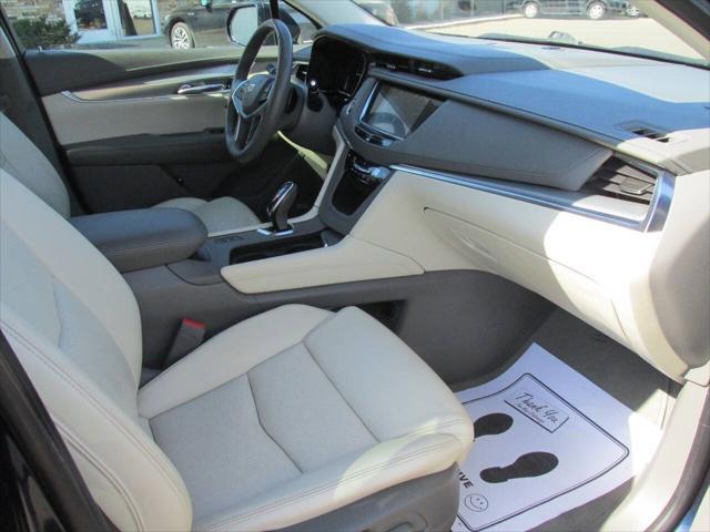 used 2017 Cadillac XT5 car, priced at $12,995