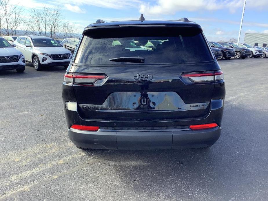 new 2024 Jeep Grand Cherokee L car, priced at $52,005