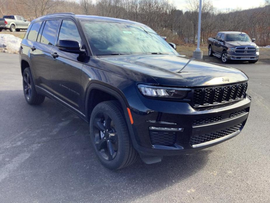 new 2024 Jeep Grand Cherokee L car, priced at $52,005