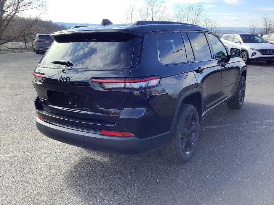 new 2024 Jeep Grand Cherokee L car, priced at $52,005