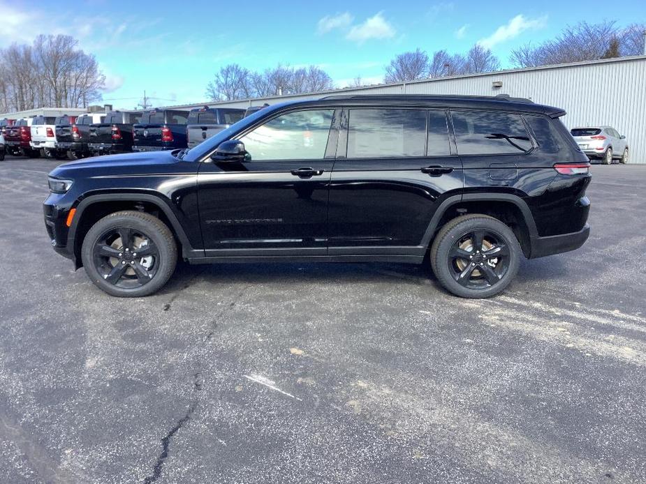 new 2024 Jeep Grand Cherokee L car, priced at $52,005