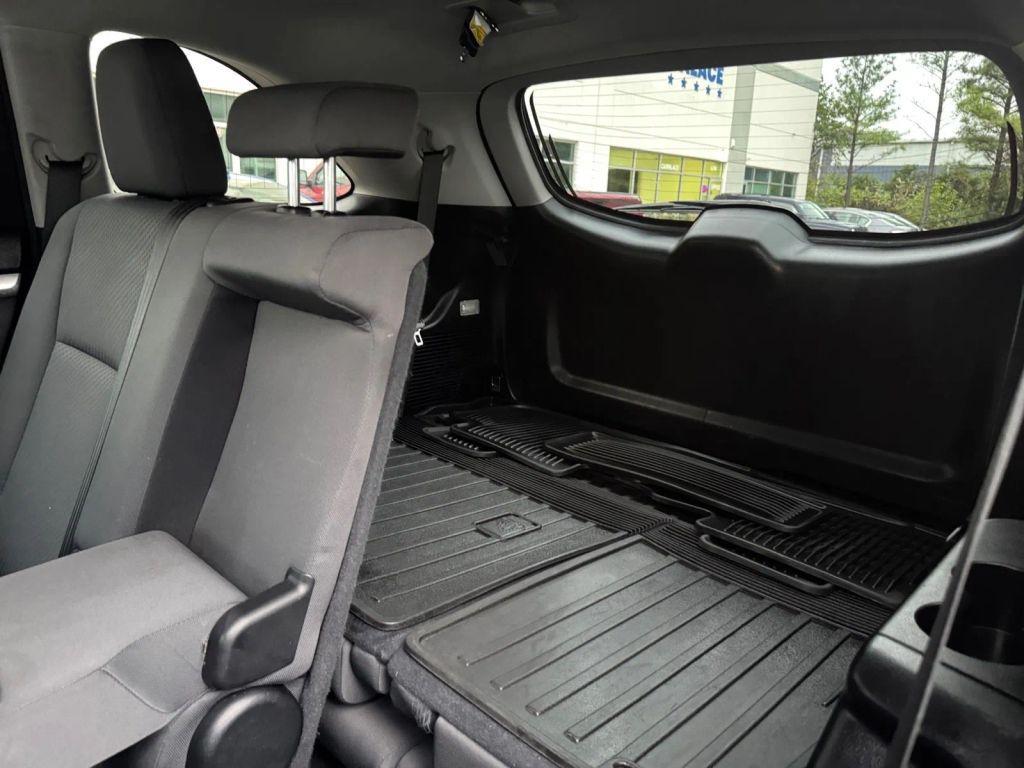used 2015 Toyota Highlander car, priced at $14,487