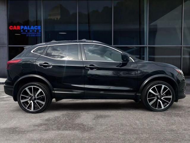 used 2017 Nissan Rogue Sport car, priced at $12,987