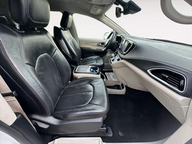 used 2022 Chrysler Pacifica car, priced at $13,987